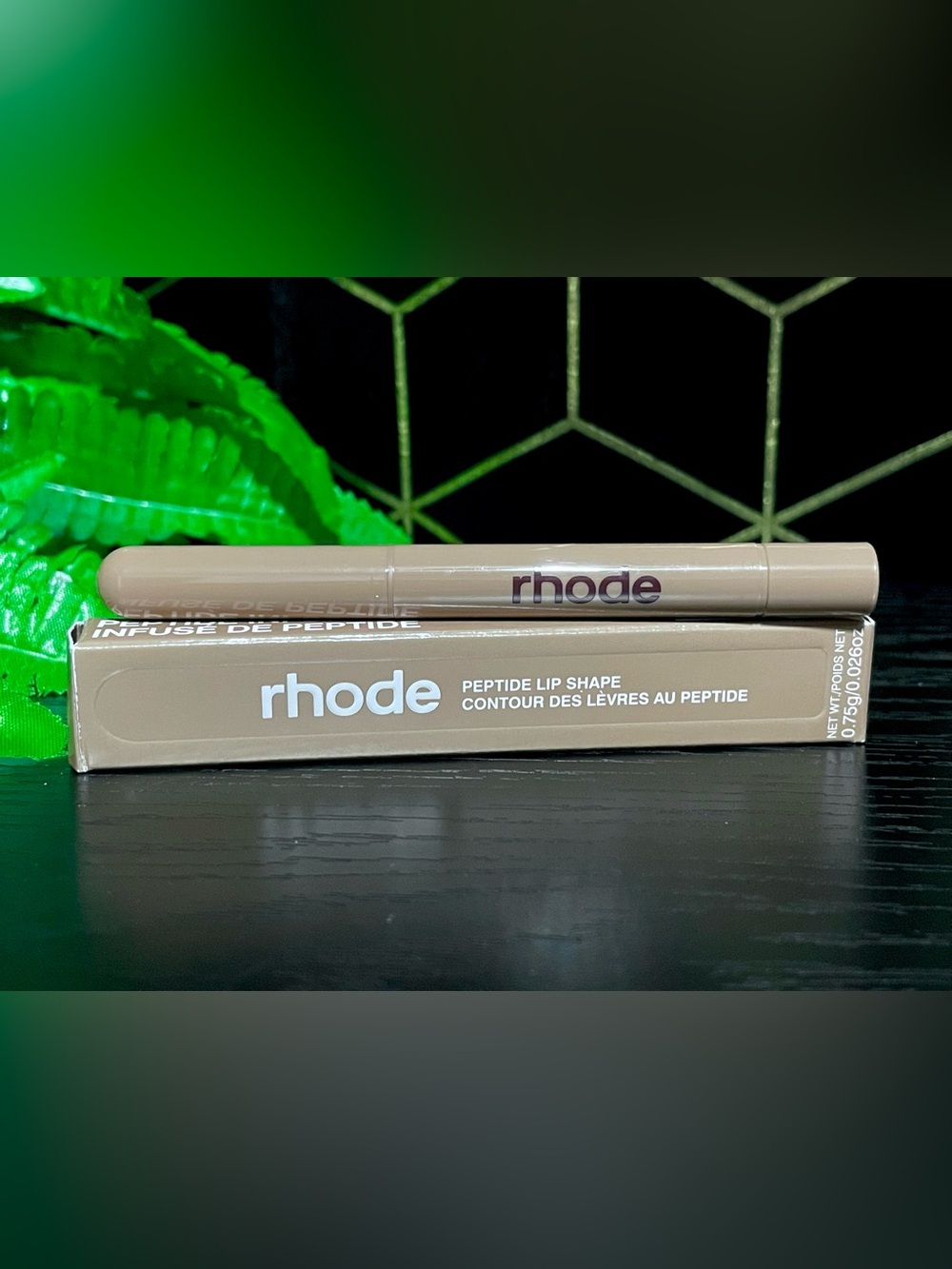 Rhode Peptide Lip Shape - Shade: Press
